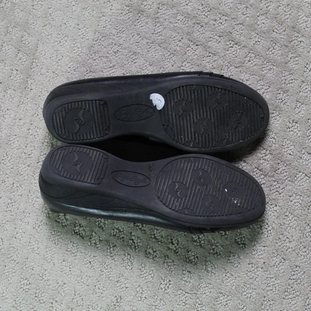 Soft Style Women's 8 Black Ballet-style Low 1.5